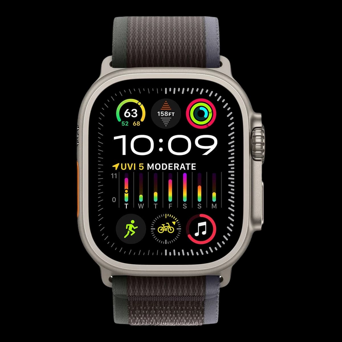 Apple Watch Ultra 2 (2023), 49 мм корпус из титана цвета «Natural», ремешок Trail Loop размера M/L цвета «Blue/Black»