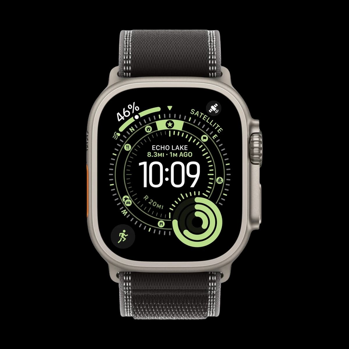 Apple Watch Ultra 3 (2025), 49 мм корпус из титана цвета «Natural», ремешок Trail Loop размера S/M цвета «Black/Charcoal»